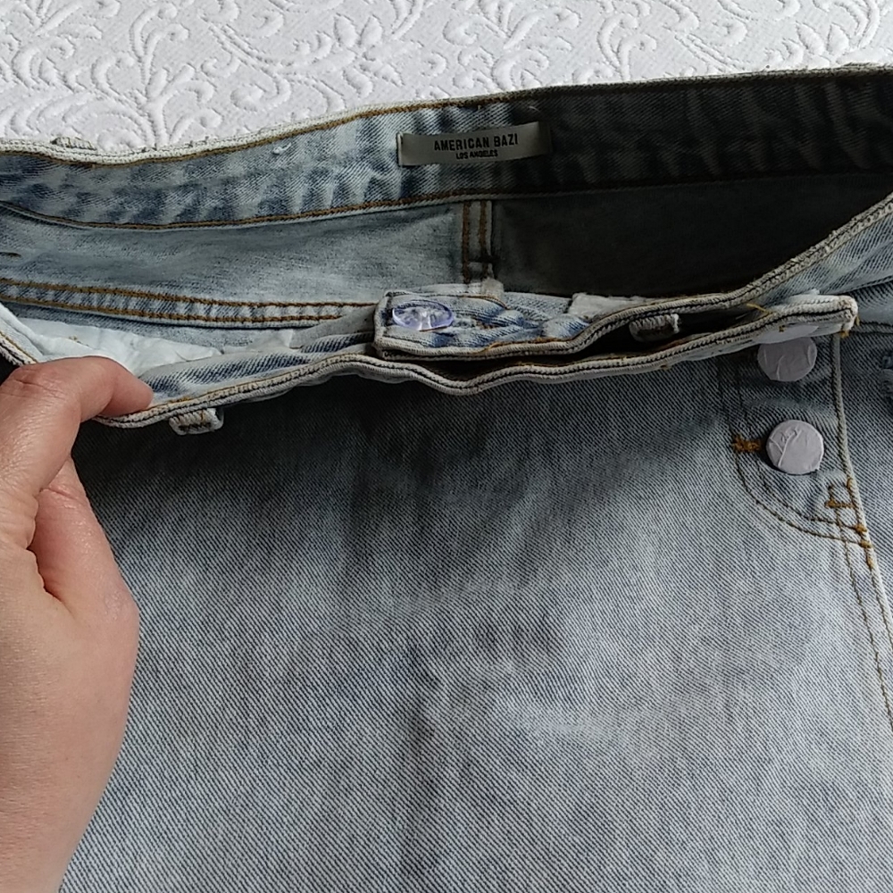 Denim skort size small - Picture 8 of 9